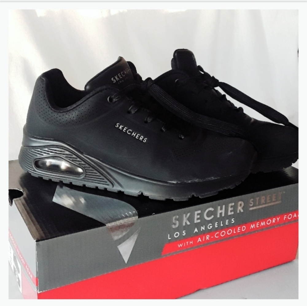 Skechers Uno Stand On Air